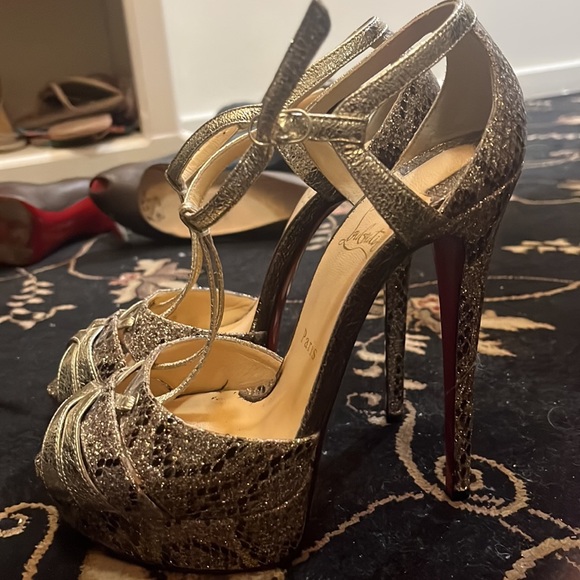 Limited Black/Silver sparkle Round Chick Christian Louboutin - Picture 2 of 5